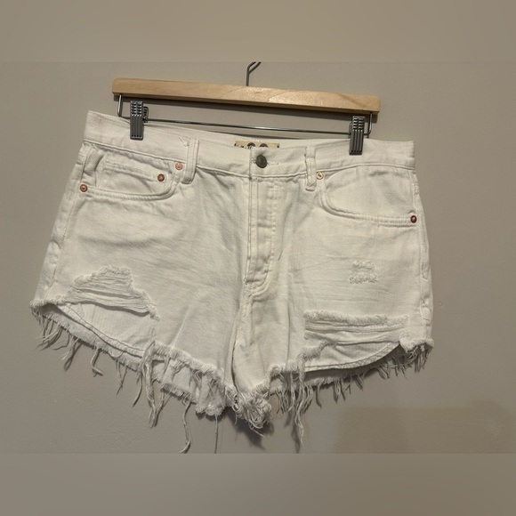 Free People We The Free Loving Good Vibrations Distressed Denim Shorts White - Picture 3 of 12